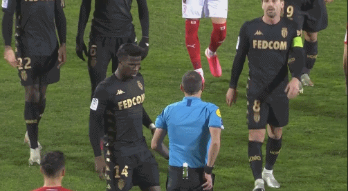 马约拉尔：被西班牙征召是我的目标；本泽马总会鼓励我