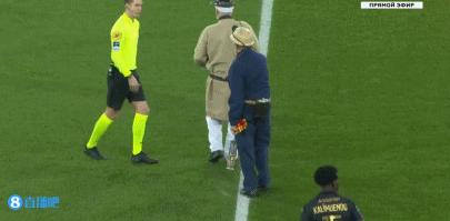 足球欧联杯再次上演进球大战，球迷直呼过瘾（欧联杯再掀进球风暴，球迷大呼过瘾）